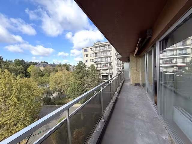 Furnished renovated apartment with terrace - 9
