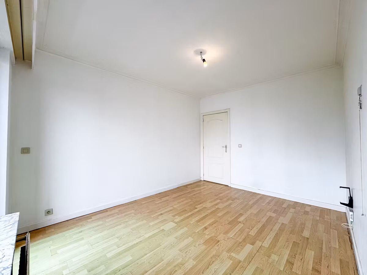 Spacious 2-bedroom apartment opposite Citadelpark - 13
