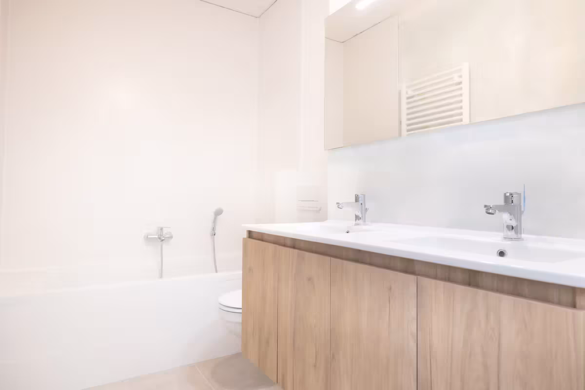 3-bedroom apartment with terrace in Brussels - 3