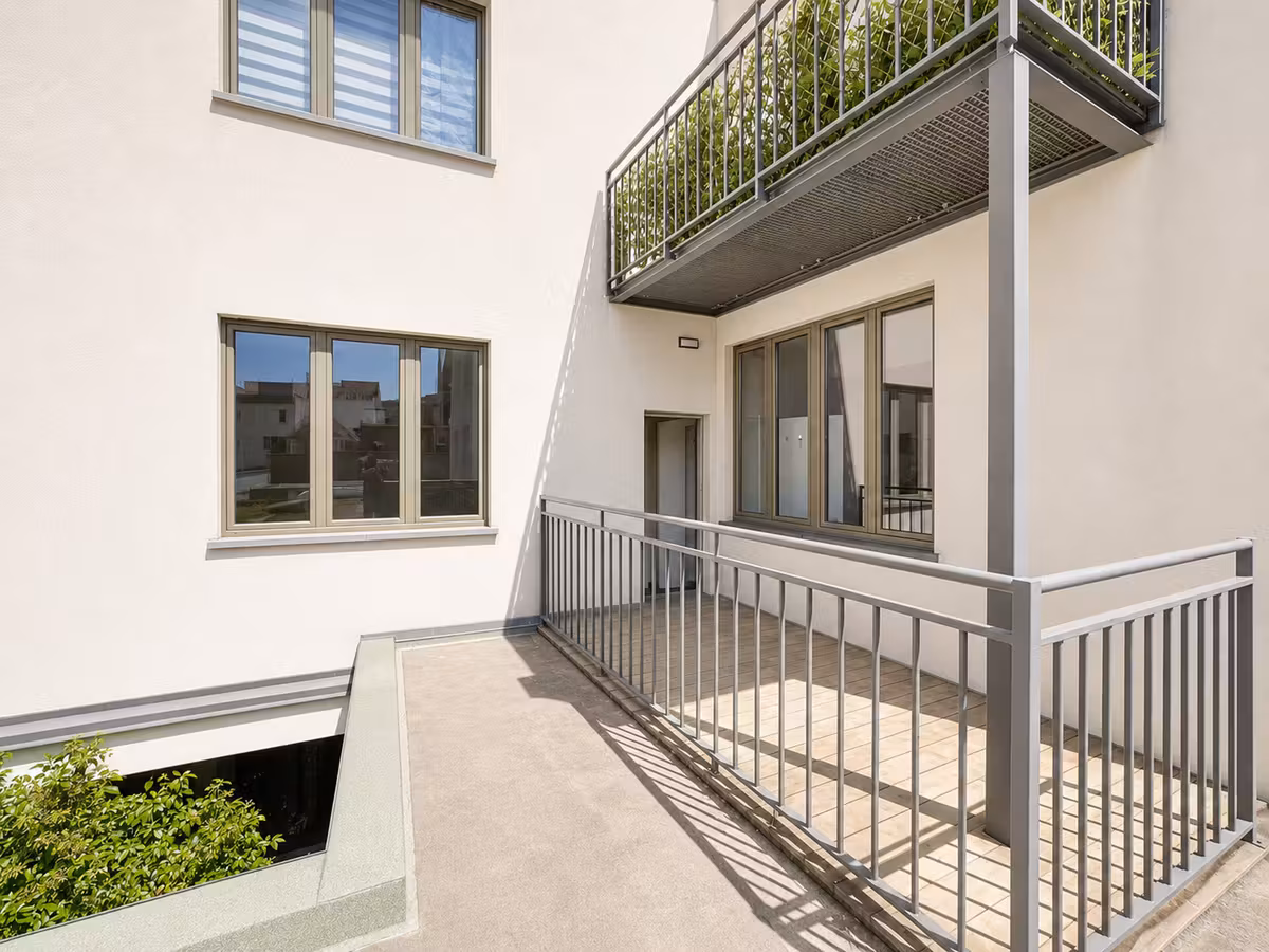 Renovated apartment with terrace in Jette - 2