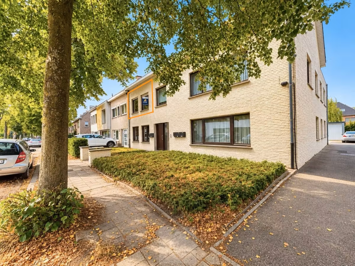Appartement rénové avec 2 chambres à coucher et garage - 2