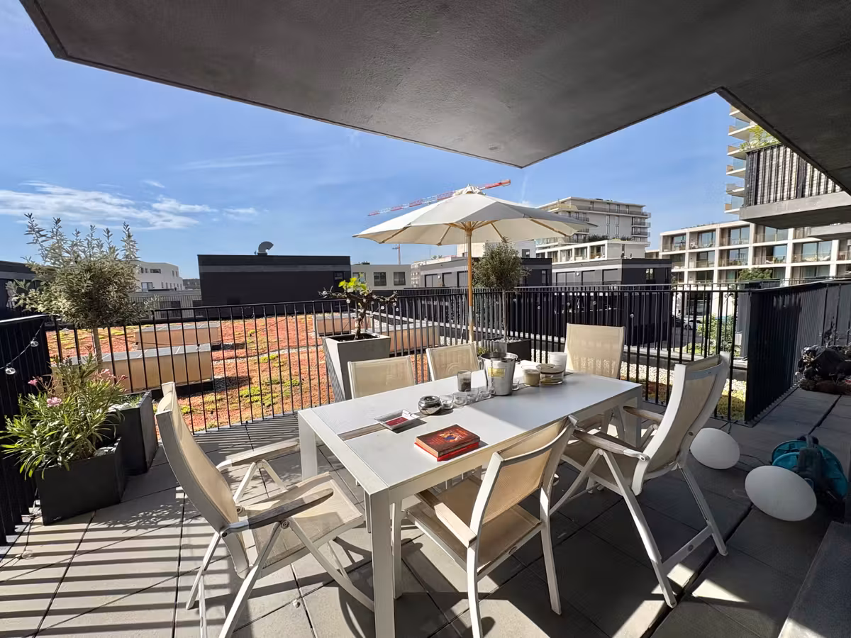 Twee-slaapkamer appartement met parkeerplaats - 10