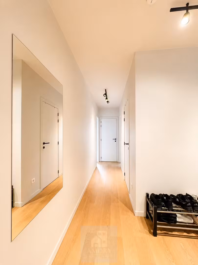 Appartement rénové avec 2 chambres à coucher et garage - 5
