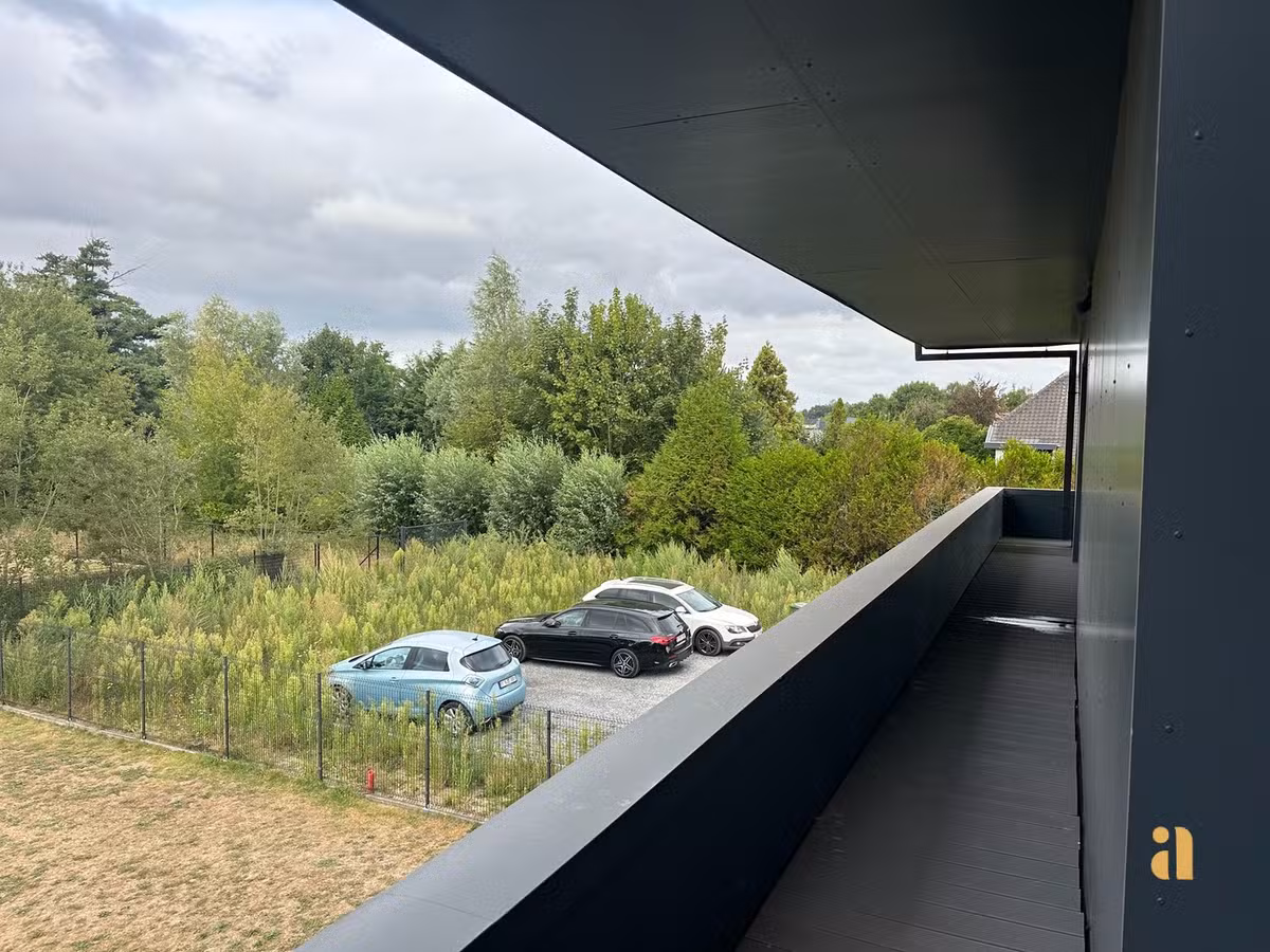 Appartement rénové avec terrasse ensoleillée - 26
