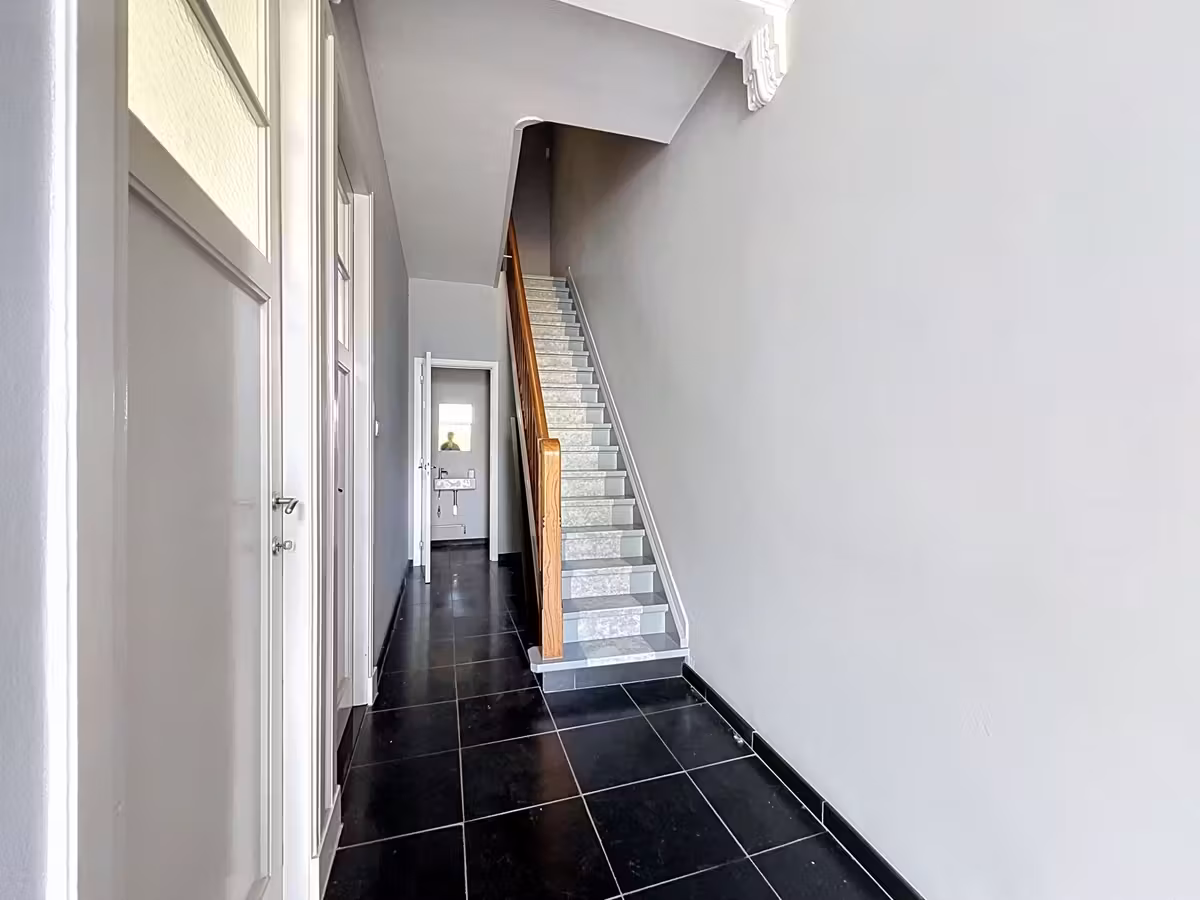 Huis met 4 slaapkamers te huur in Hoboken - 9