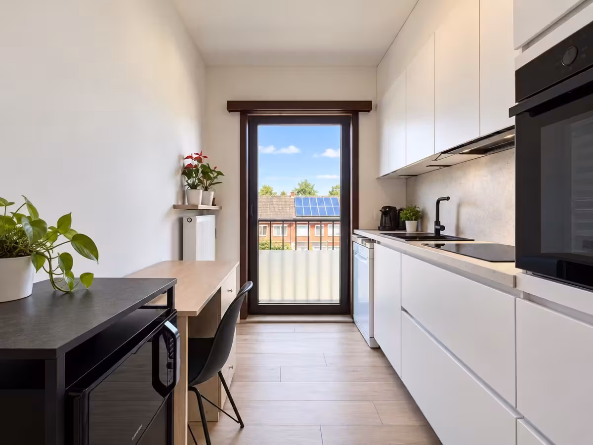 Appartement rénové avec 2 chambres à coucher et garage - 3