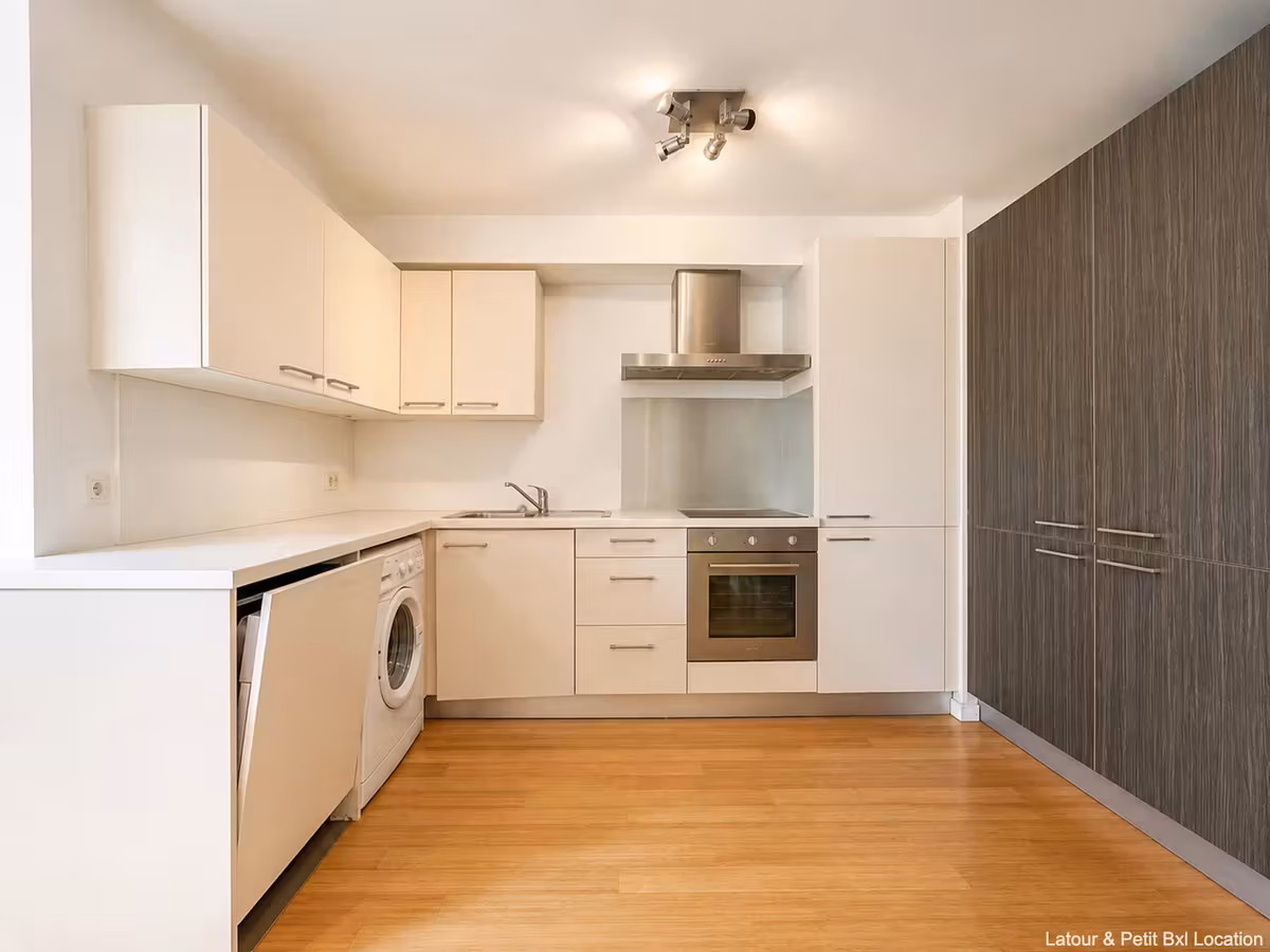 3-bedroom apartment with terrace and parking in Ixelles - 3