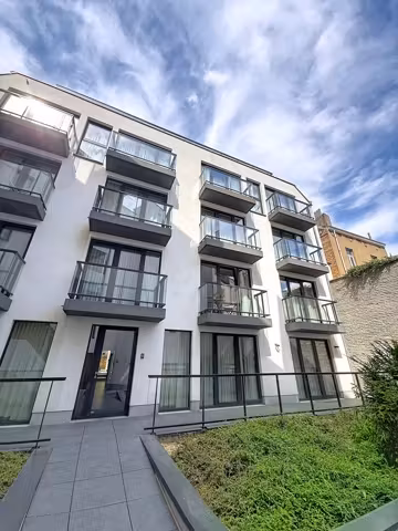 Studio meublé moderne à Schaerbeek - 2