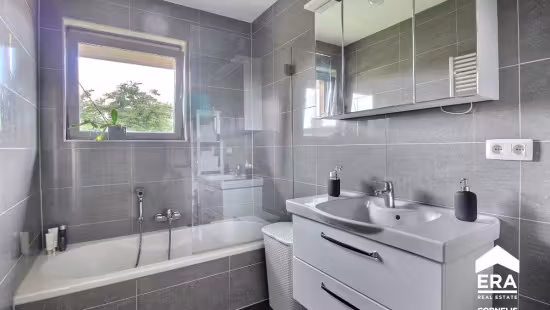 Three-bedroom apartment with terrace and parking - 6