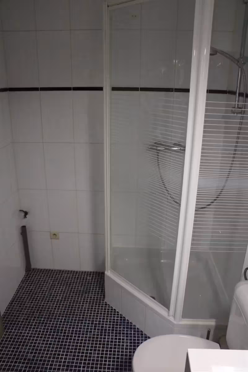 Cozy apartment near Sint-Agatha-Berchem centre - 4