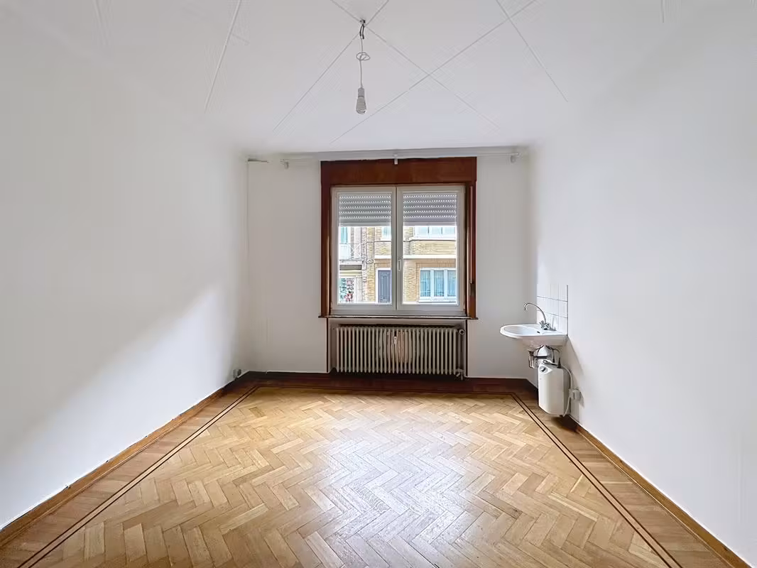 Three-bedroom apartment with loggia - 10
