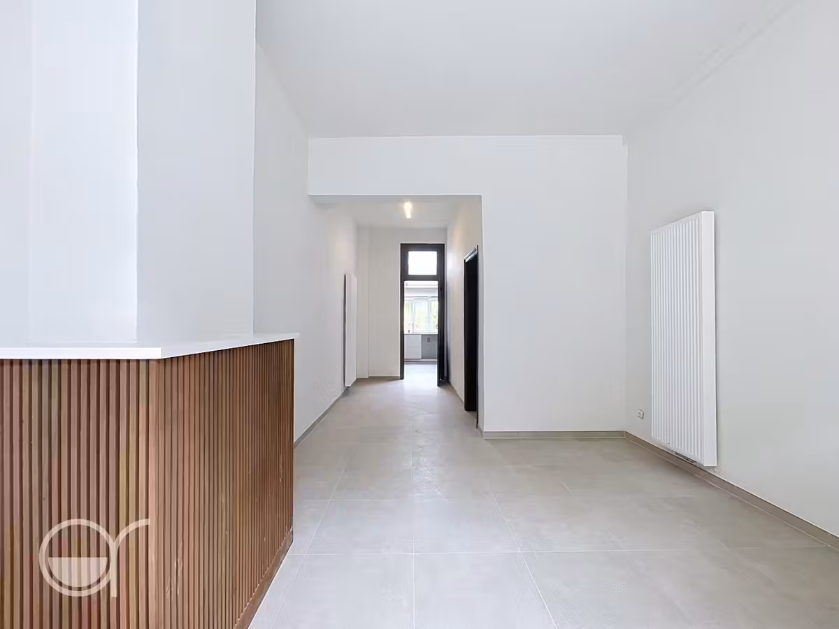 Maison de ville rénovée avec 2 chambres et jardin