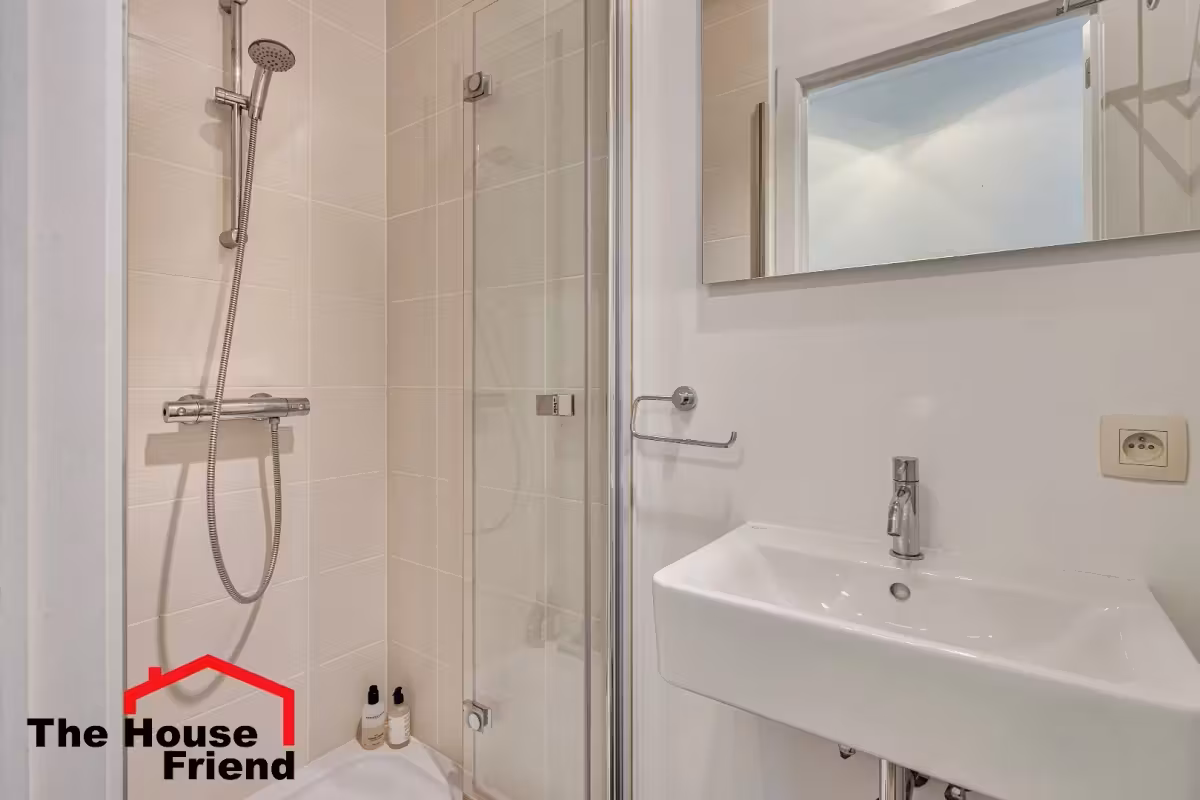 Zeer ruim penthouse met groot terras en garagebox - 16