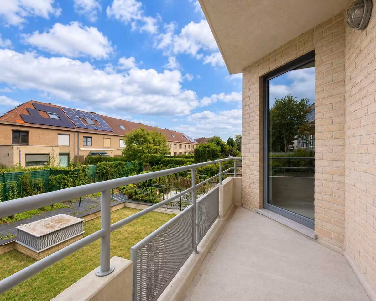 Two-bedroom apartment with terrace in Evere - 21