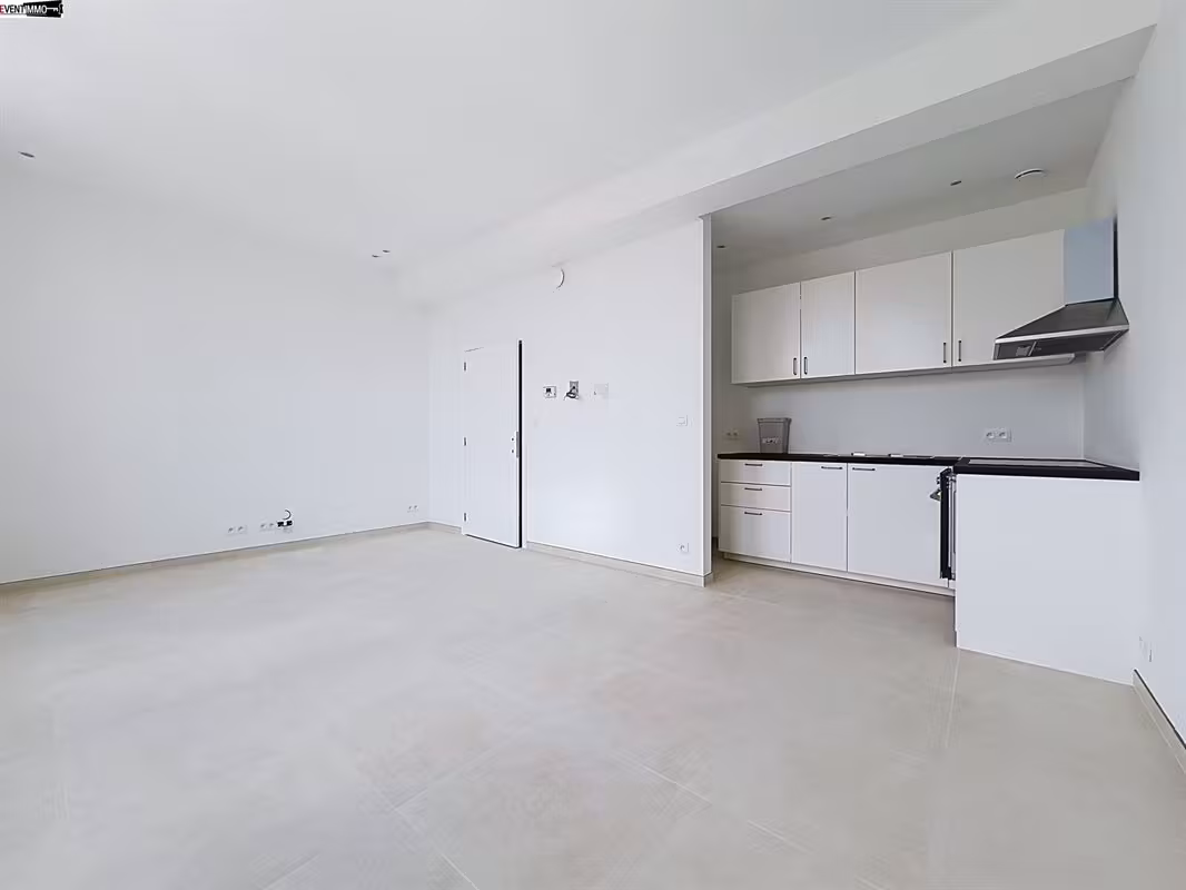 Renovated apartment in Molenbeek-Saint-Jean - 4