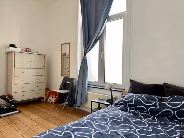 Gerenoveerd appartement nabij Flagey - 3