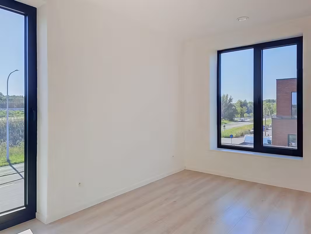 Villa de luxe neuve avec grand jardin - 11