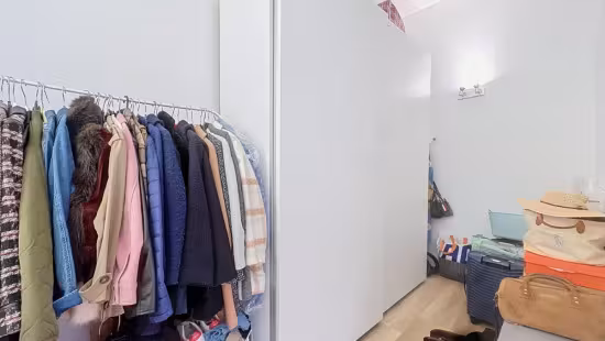 One-bedroom apartment with dressing in Schaarbeek - 4