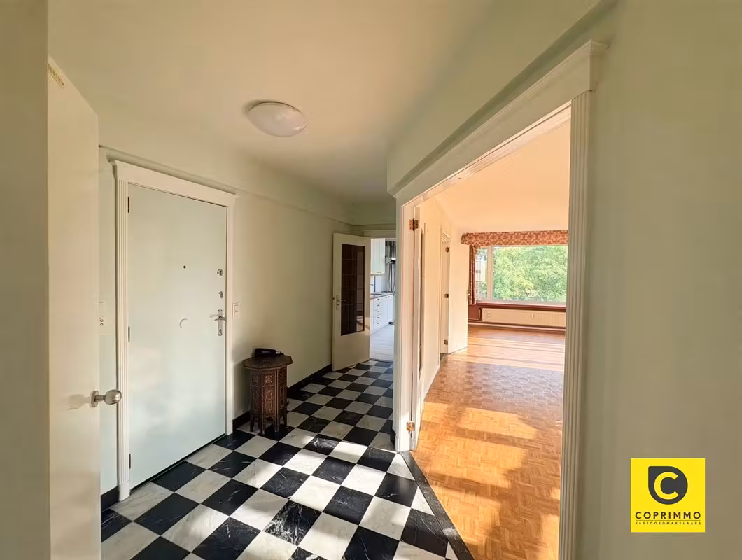 Spacious 3-bedroom apartment with terrace in Berchem - 5