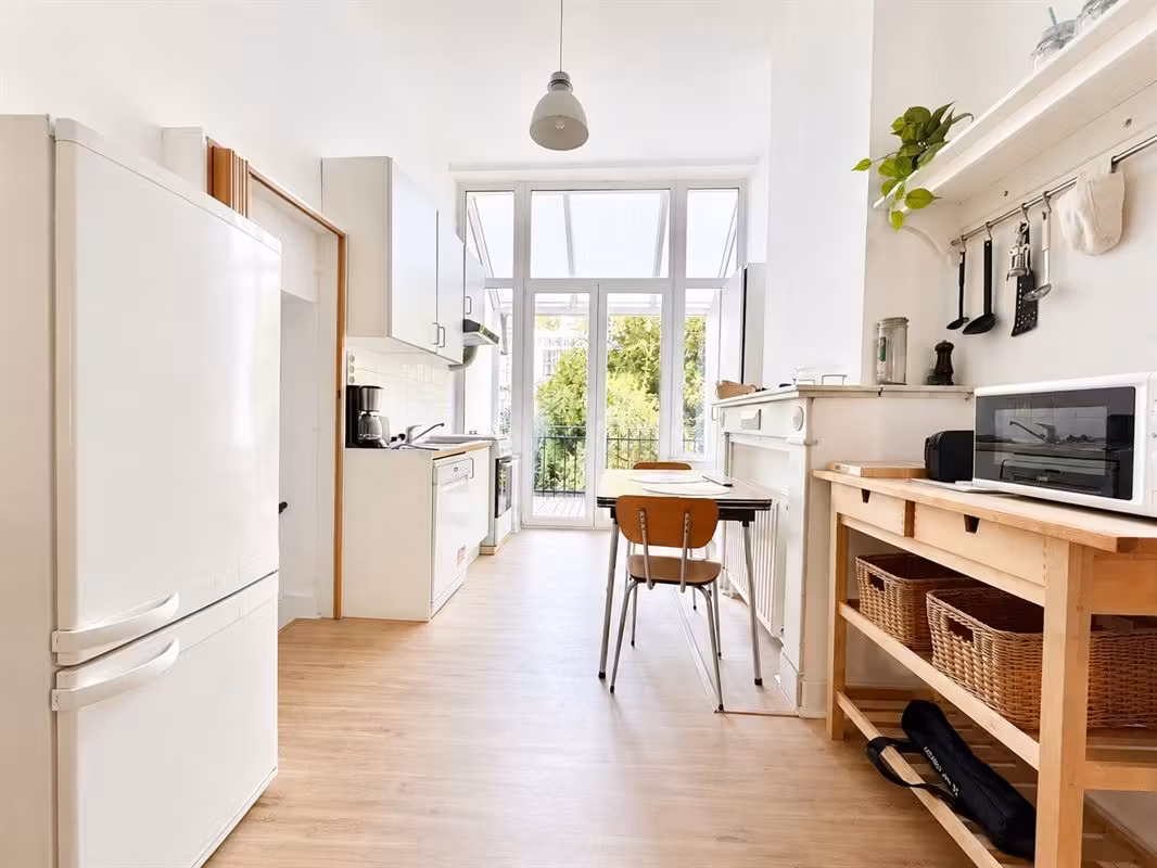 Gemeubileerd appartement met 1 grote slaapkamer nabij de... - 8