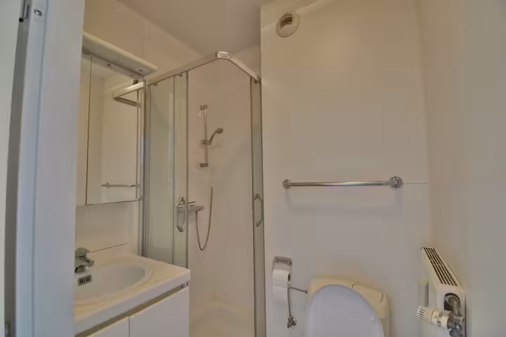 STUDIO - TE HUUR - 1000 BRUSSEL - €700 - 8