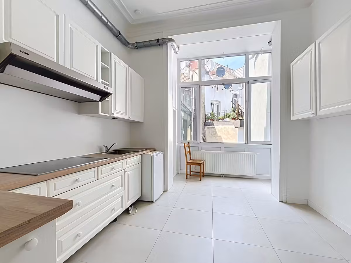 Lichtrijk appartement te huur met balkon in Schaarbeek - 13