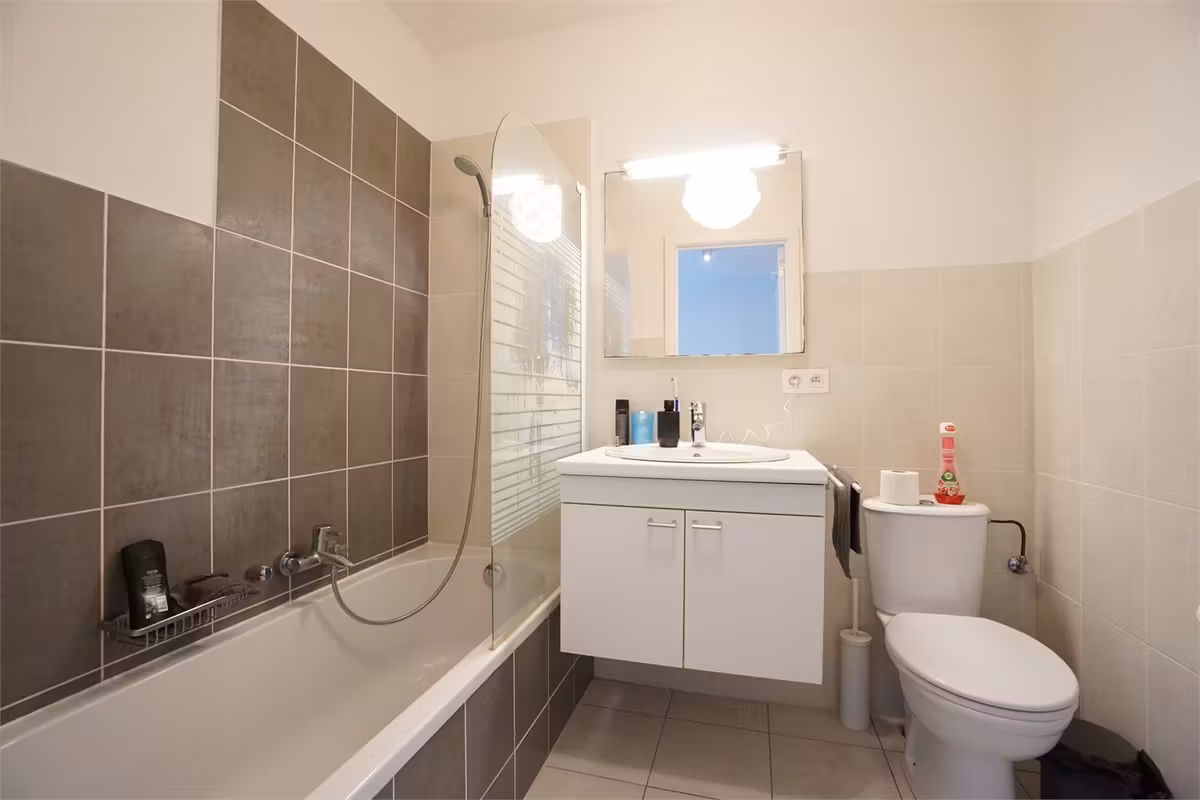 Appartement avec parking et grande terrasse - 6