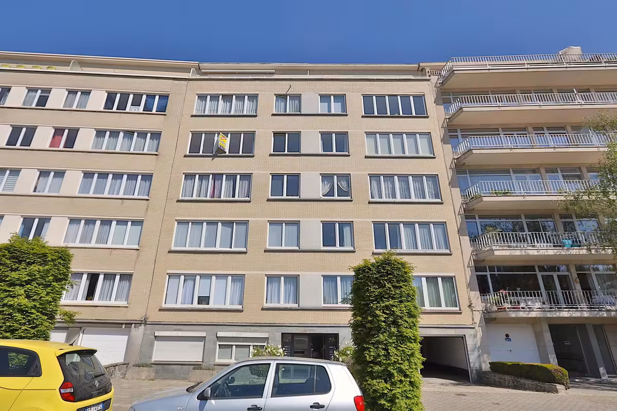 Ruim 3-slaapkamerappartement in Woluwe-Saint-Lambert - 2
