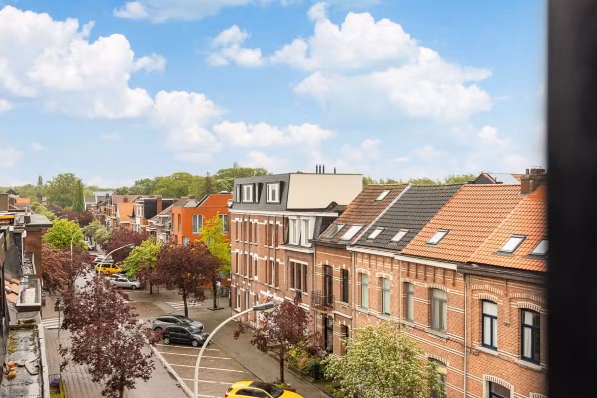 Appartement lumineux avec une chambre à coucher et terrasse - 2