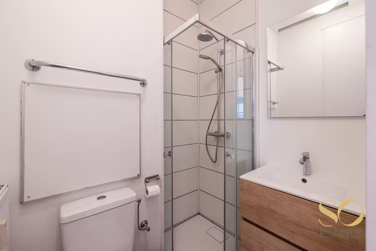 Studio apartment in the Congress district - 8