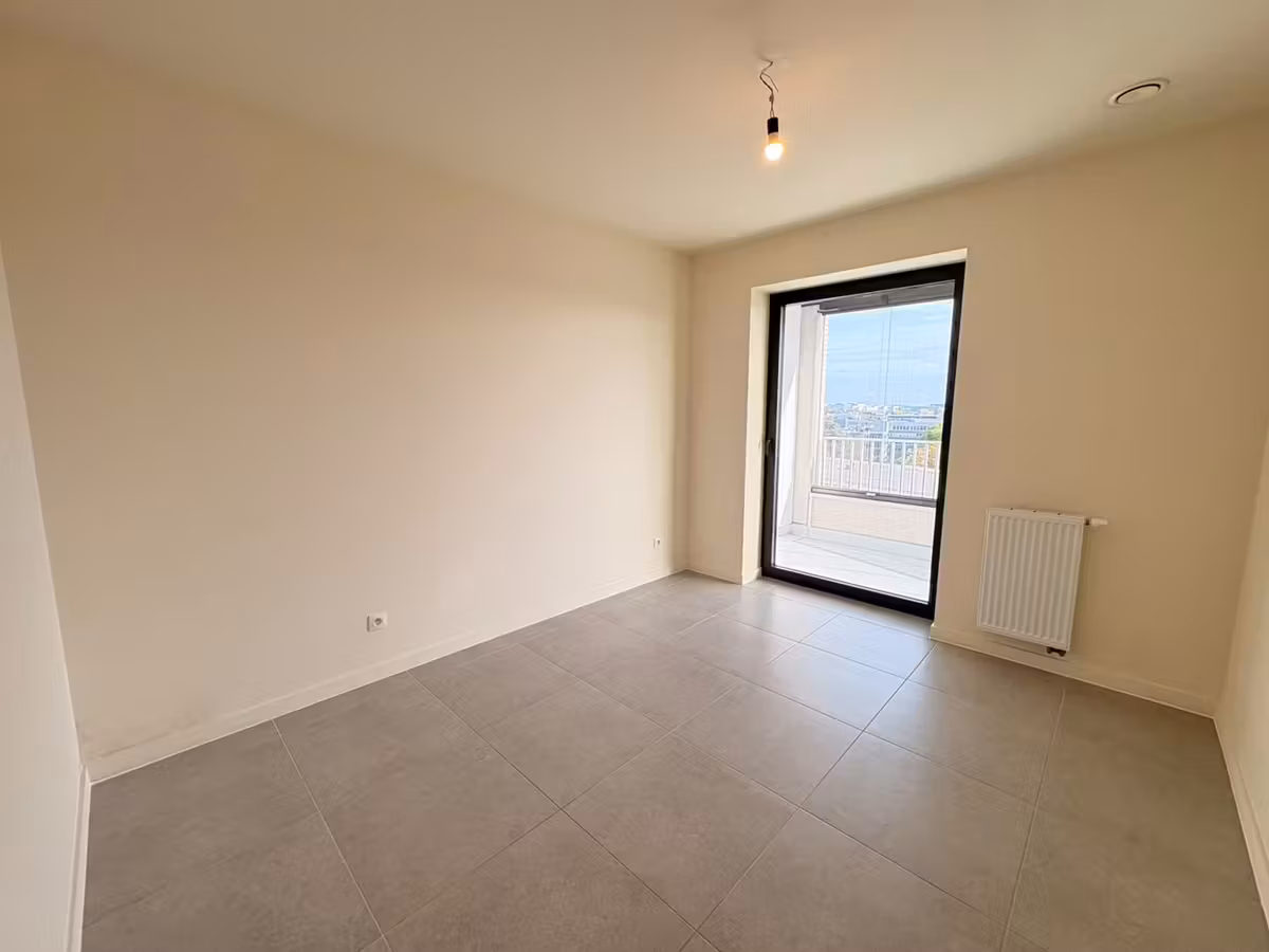 Appartement avec une chambre, bureau et terrasse - 4