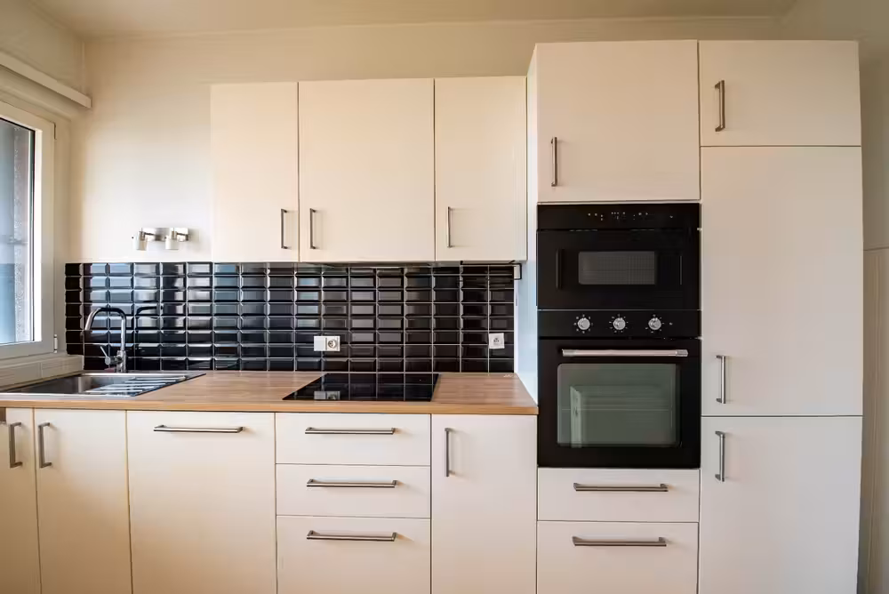 Lichtrijk 2-slaapkamerappartement met uitzicht op Antwerpen - 8