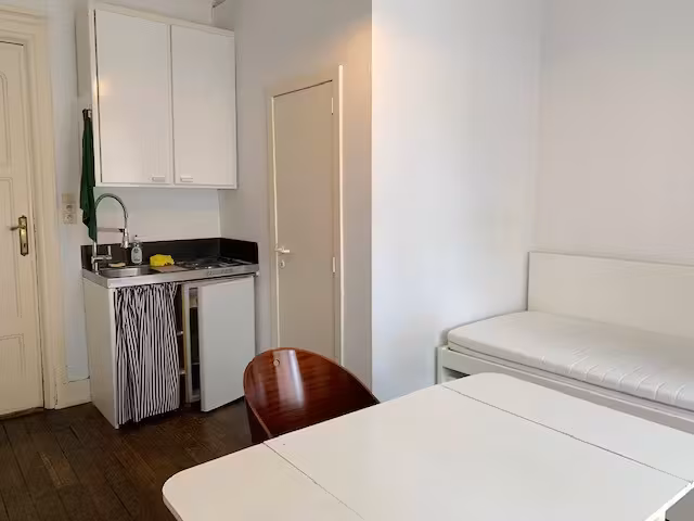 Studio à louer à Saint-Gilles - 9
