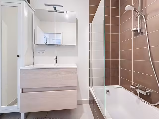 Aangenaam appartement met terras in Neder-Over-Heembeek - 12