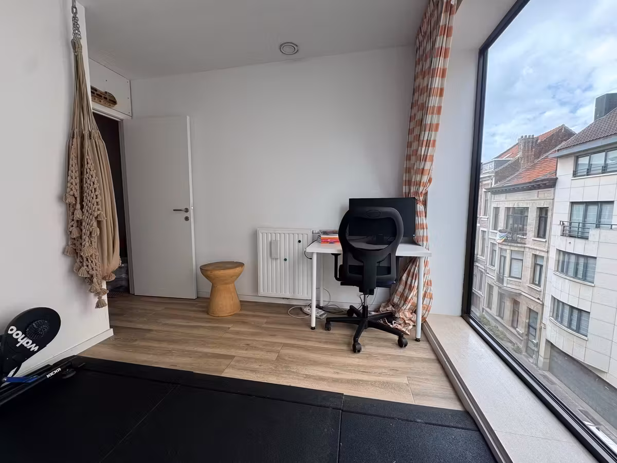 Modern tweeslaapkamerappartement met terras aan het Stadspark - 13