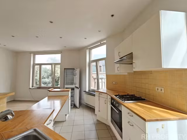 One-bedroom apartment in Ixelles - 4