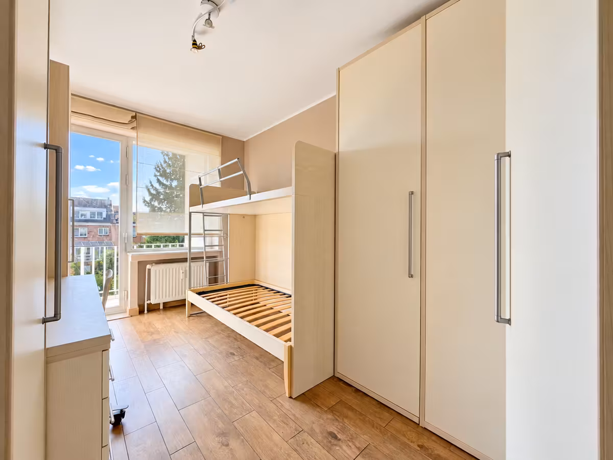 2-bedroom apartment with unobstructed views - 11