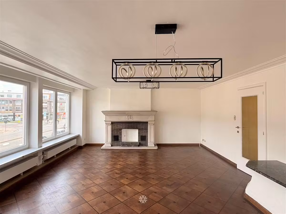 Gerenoveerd appartement met 2 slaapkamers en terras - 3