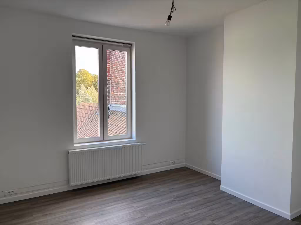 Maison en rangée charmante avec 4 chambres et garage - 8