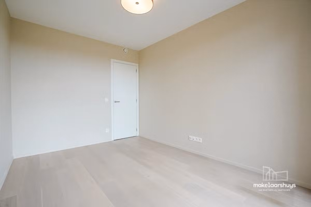 Appartement moderne avec 2 chambres à coucher et terrasse - 14