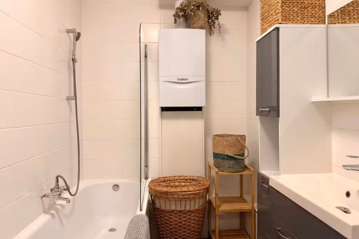 Appartement lumineux avec deux chambres en situation centrale - 9