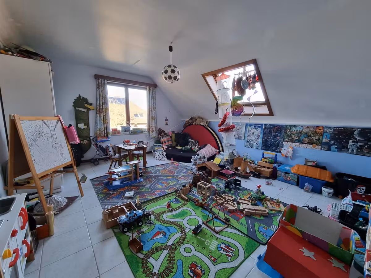 Vaste maison spacieuse dans un quartier calme - 6