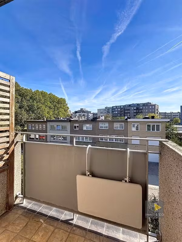 Twee-slaapkamerappartement met balkon in Evere - 10
