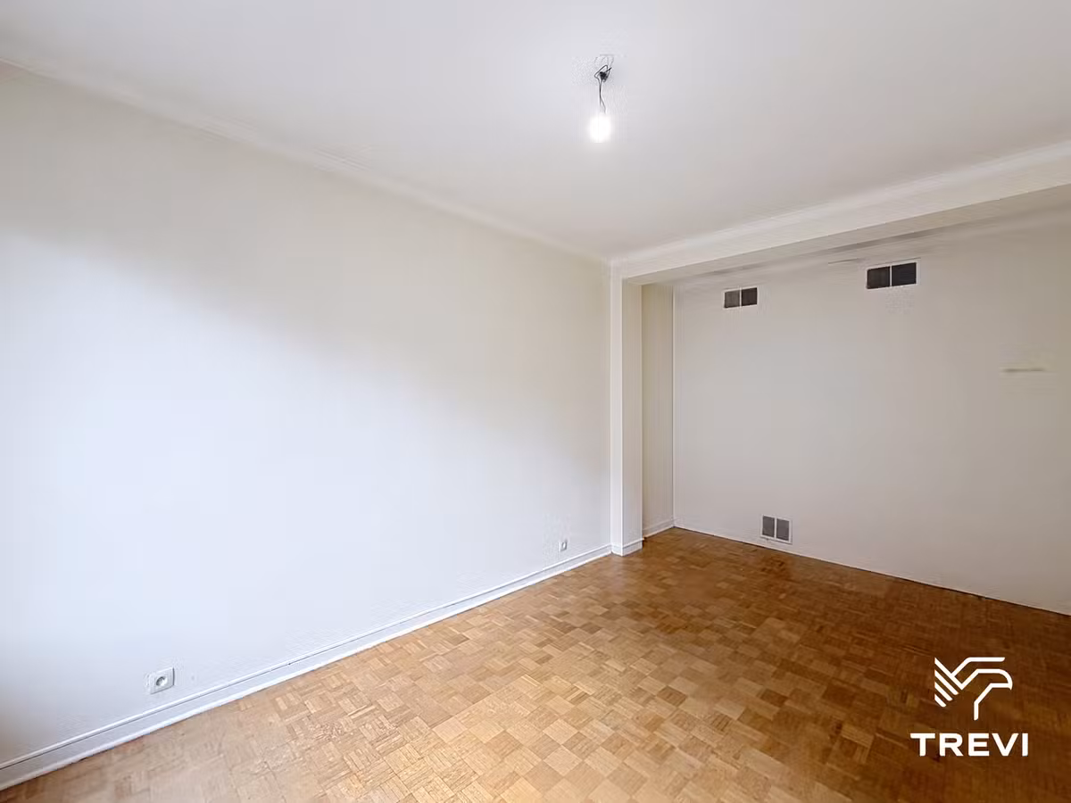 Appartement met één slaapkamer en twee balkons - 10