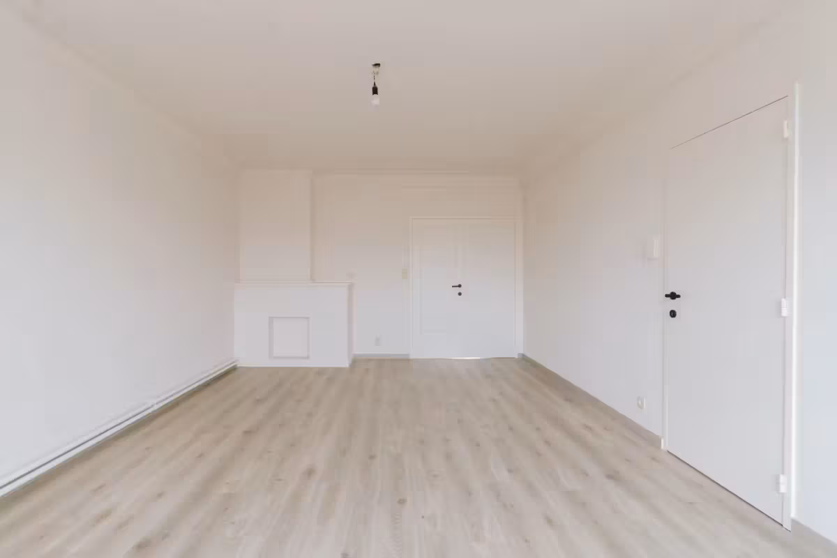 Appartement lumineux de 2 chambres avec box de garage - 7