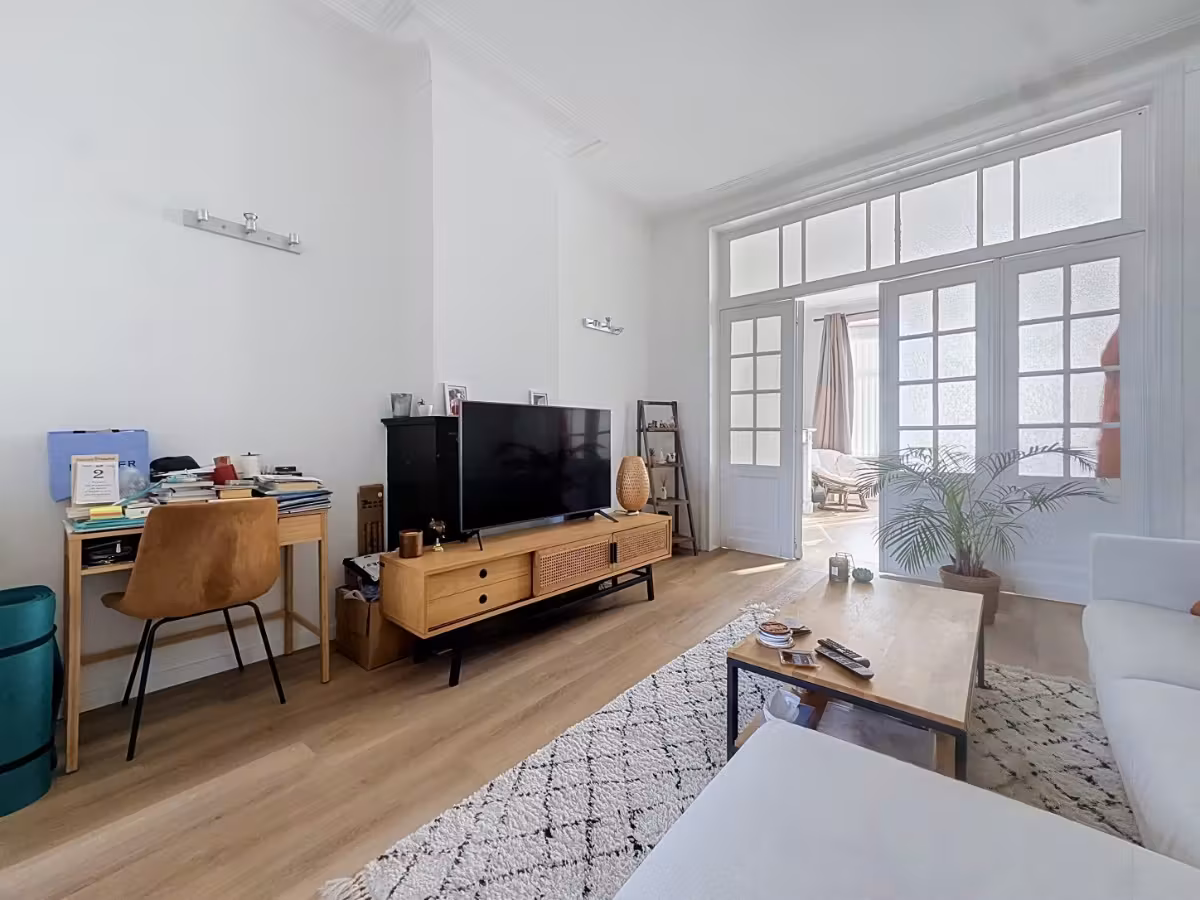 One-bedroom apartment with dressing in Schaarbeek - 6