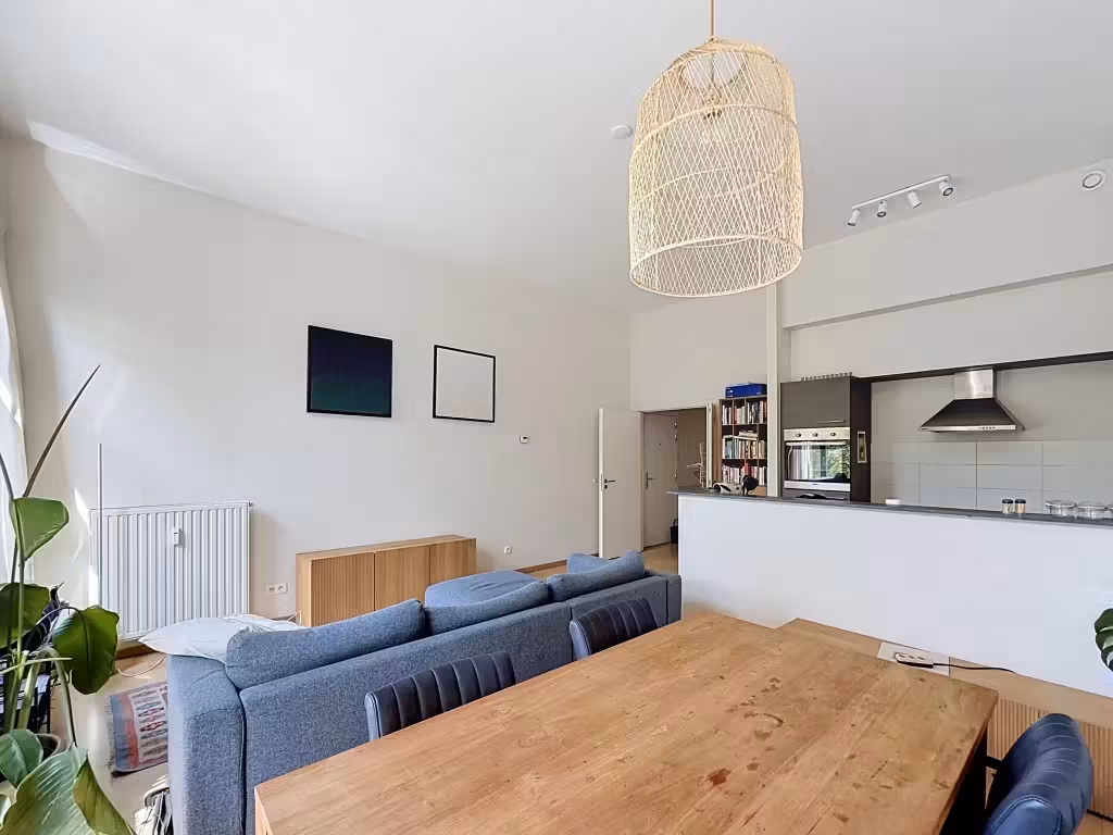 Appartement te huur in Sint-Jans-Molenbeek met terras en parking - 8