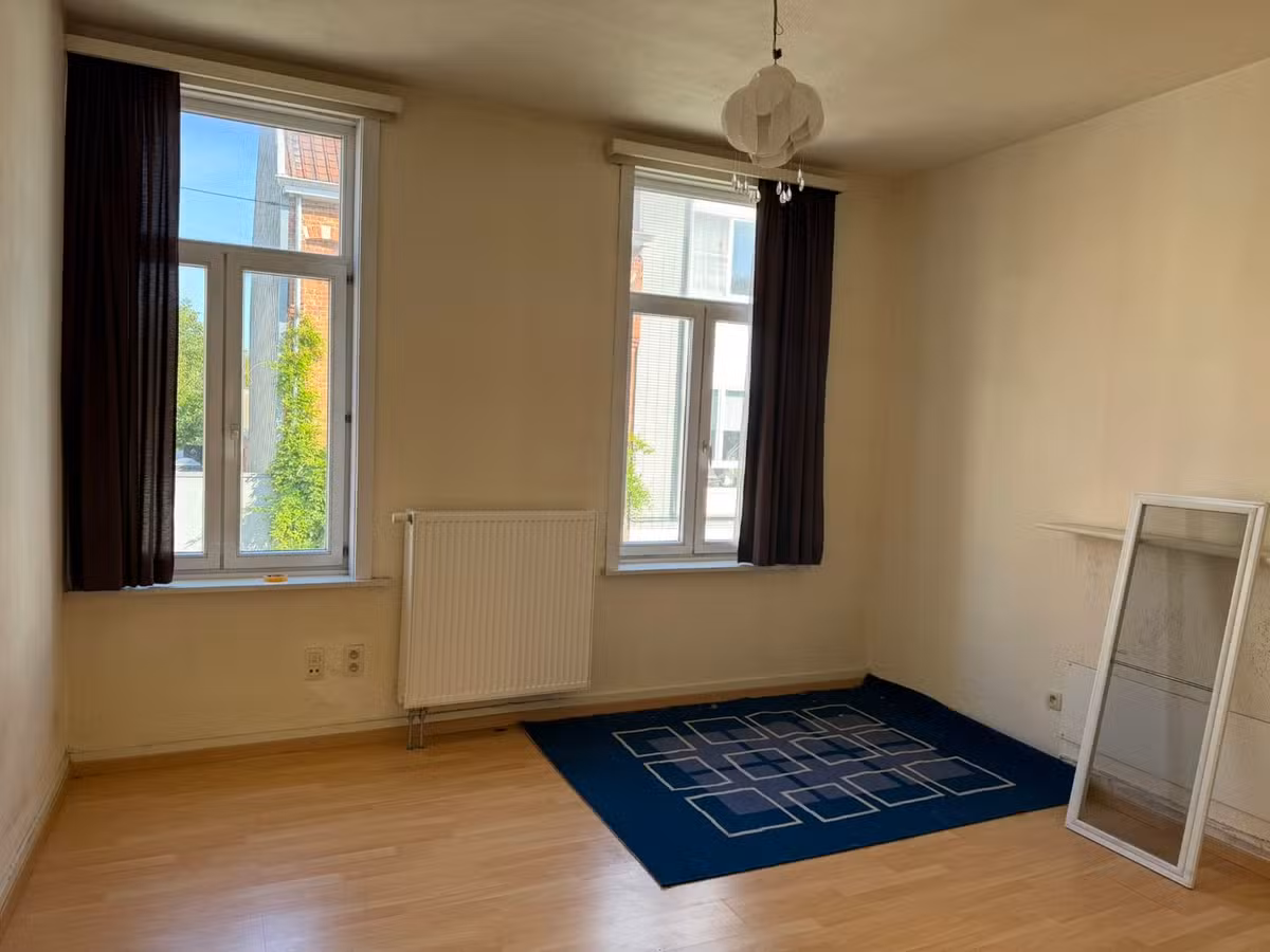 Ruime woning met stadstuintje in Sint-Amandsberg - 3