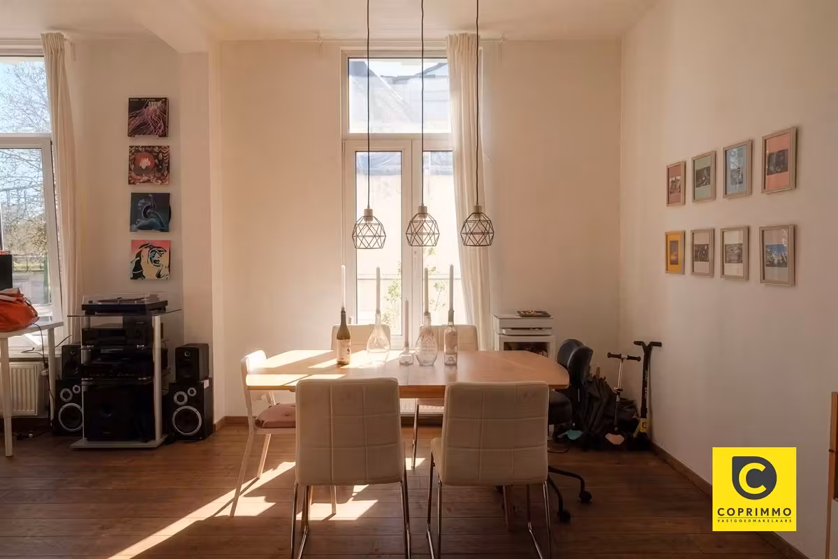 Appartement d'angle lumineux avec 2 chambres à coucher - 3