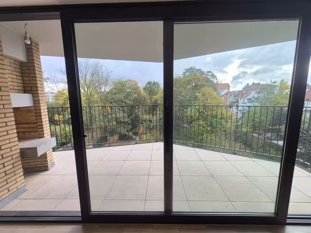 APPARTEMENT - TE HUUR - 1180 UKKEL - € 2.600 - 2